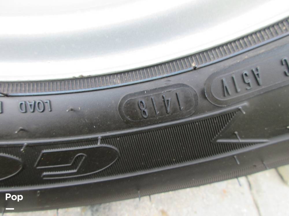 Slide: The Image of Monterey M3 2011 - 212