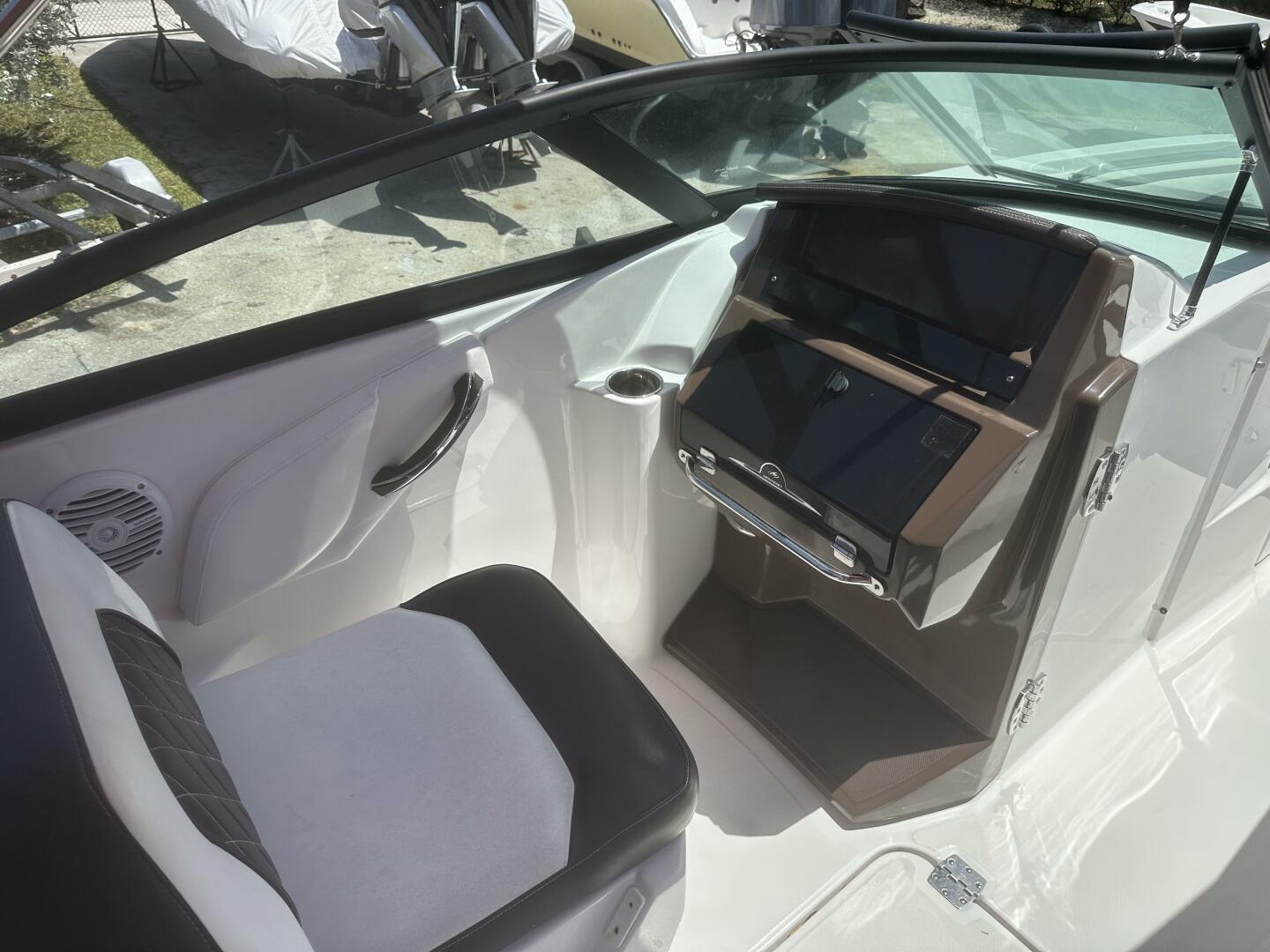 Slide: The Image of Monterey m45 2020 - 5574522