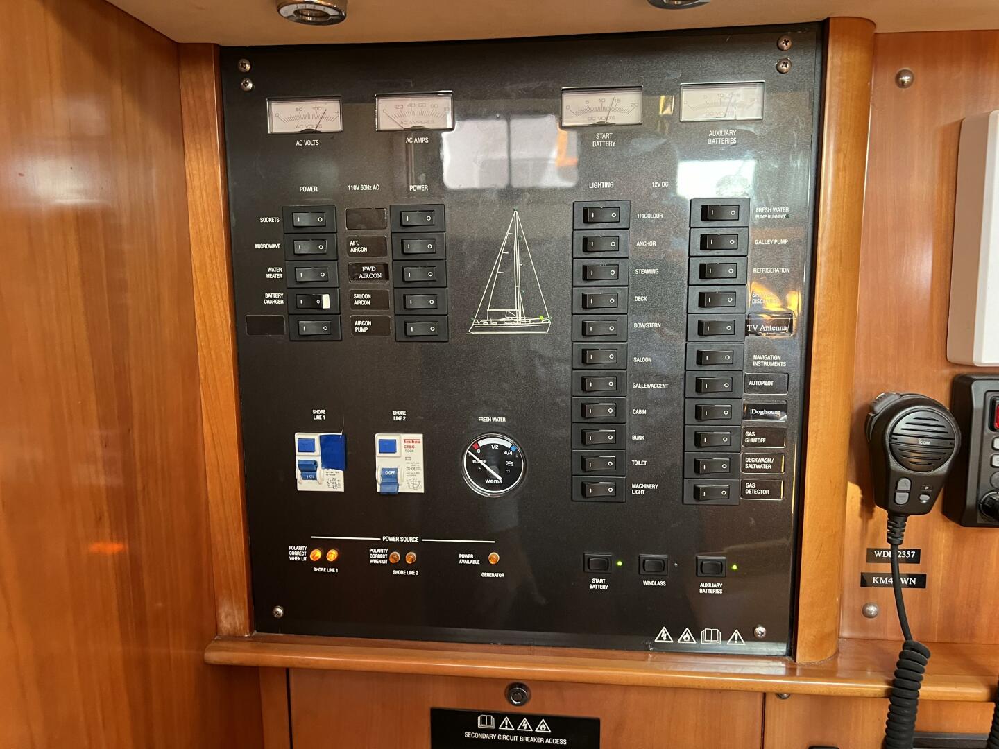 Slide: The Image of Moody 46 CC 2000 - 18
