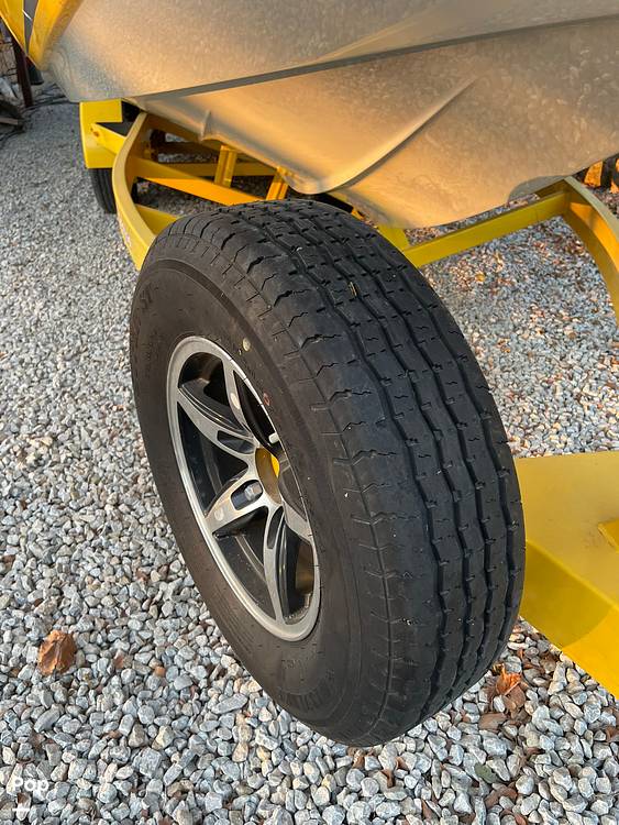 Slide: The Image of Spare Tire Kit - 12