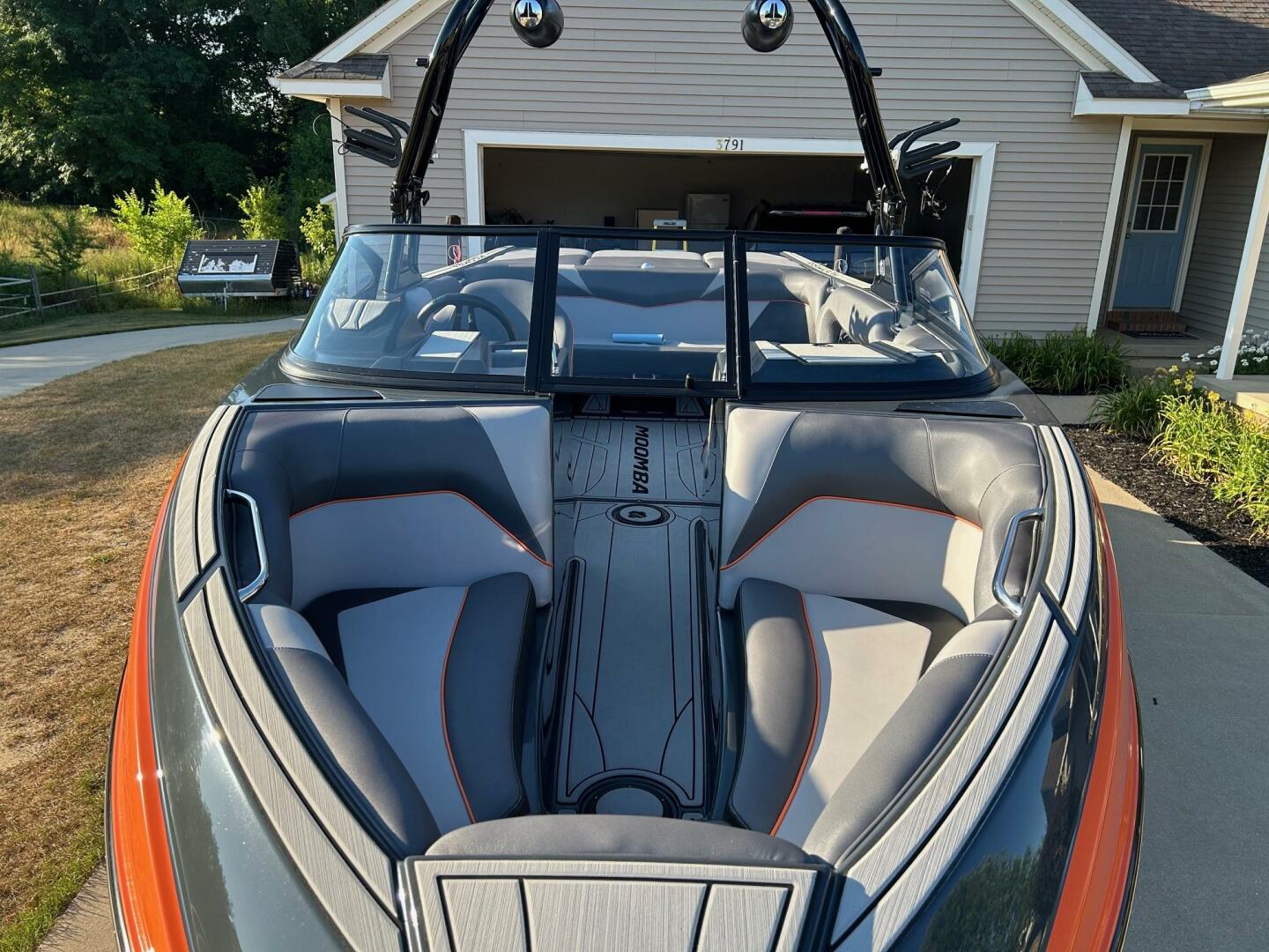 Slide: The Image of Moomba Craz 2019 - 5445905