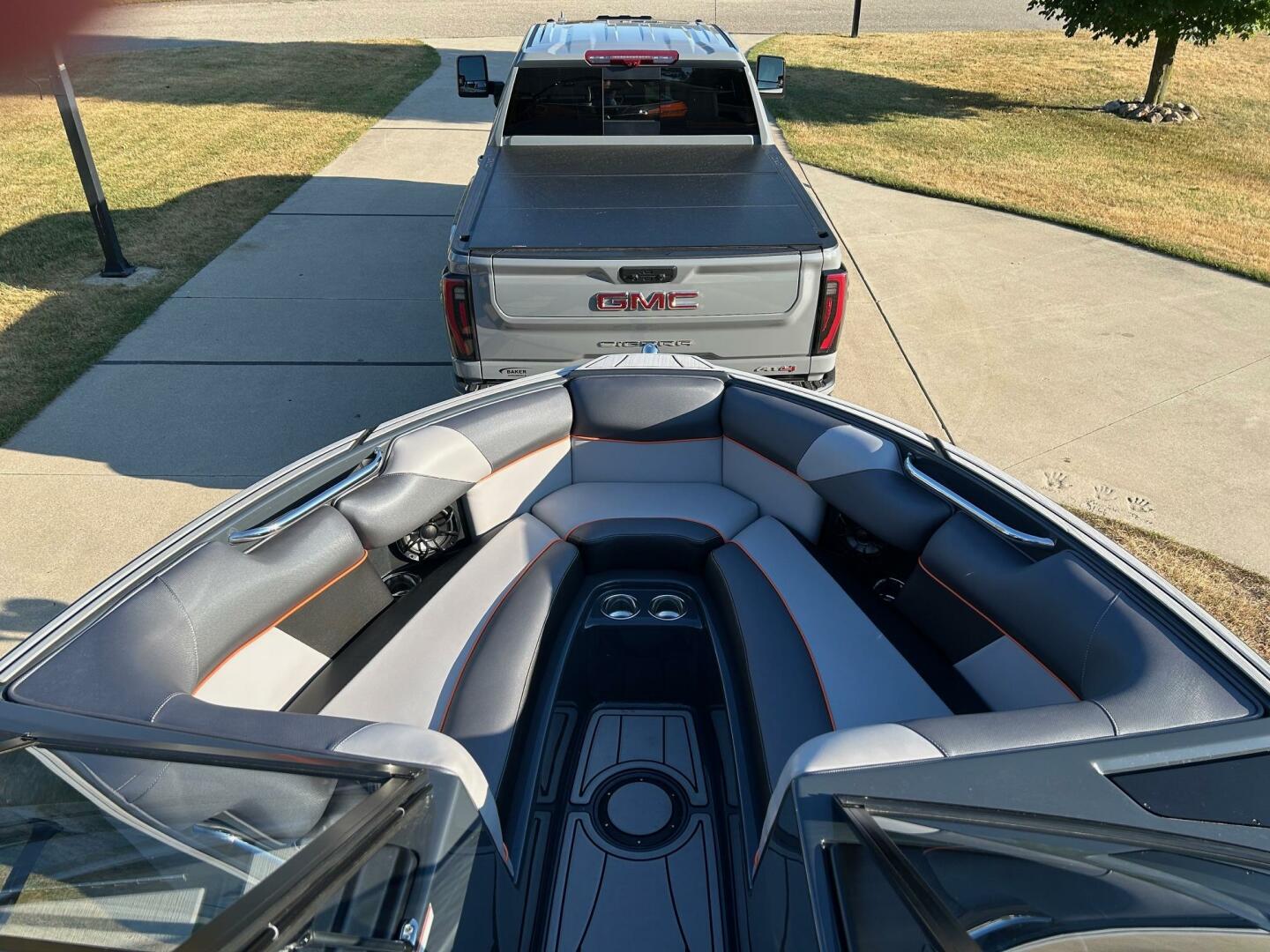 Slide: The Image of Moomba Craz 2019 - 5445906