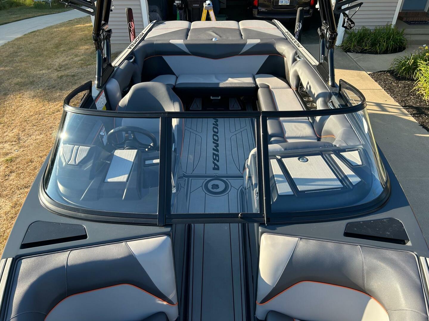 Slide: The Image of Moomba Craz 2019 - 5445911