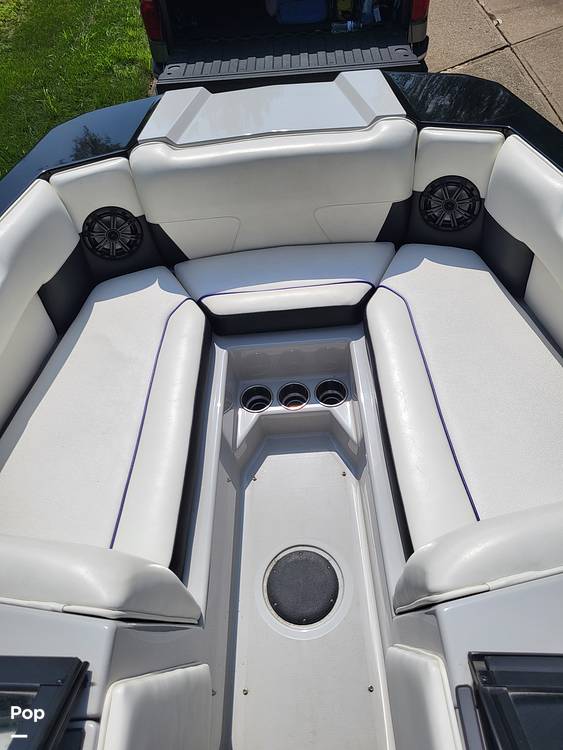 Slide: The Image of Moomba Helix 2017 - 15759085