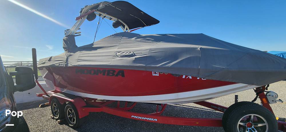 Slide: The Image of Moomba Kayien 2020 - 13827609