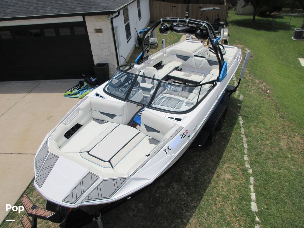 Slide: The Image of Moomba Makai 2020 - 10715668