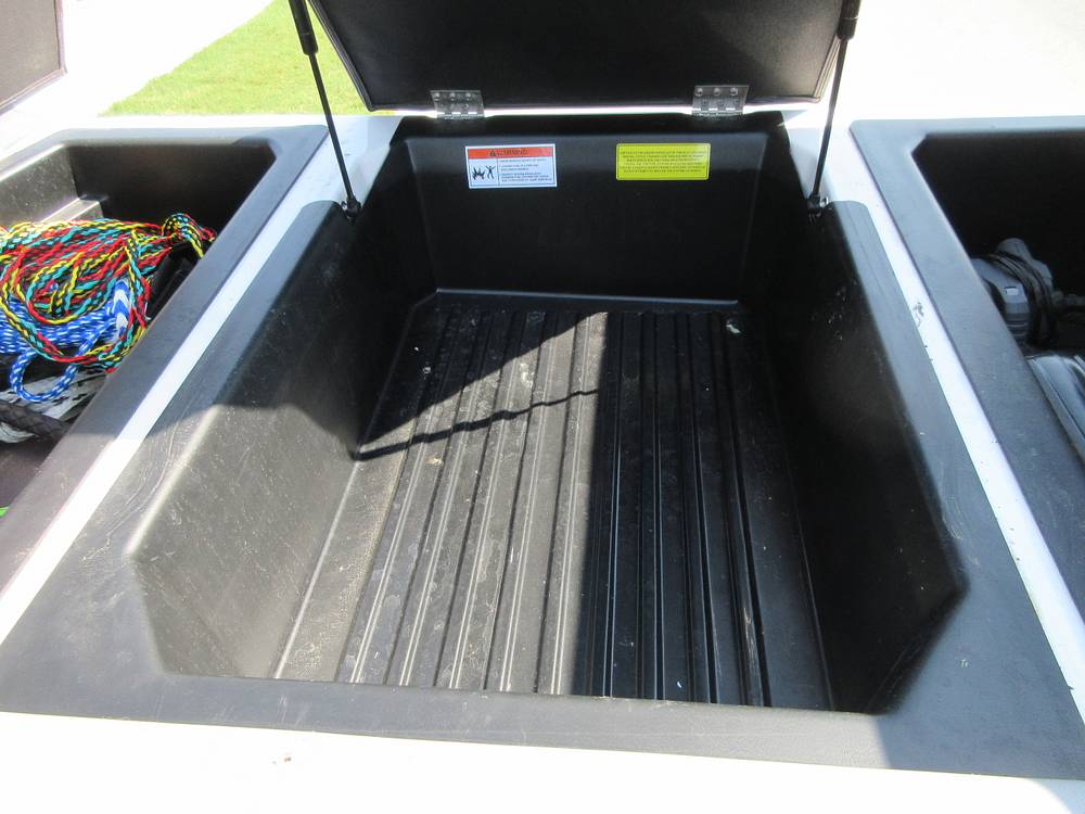 Slide: The Image of Moomba Max 2021 - 15740036