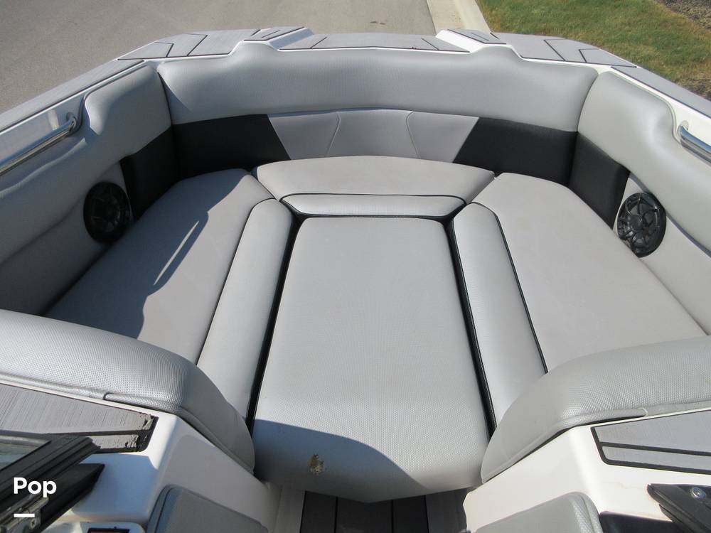 Slide: The Image of Moomba Max 2021 - 15740065