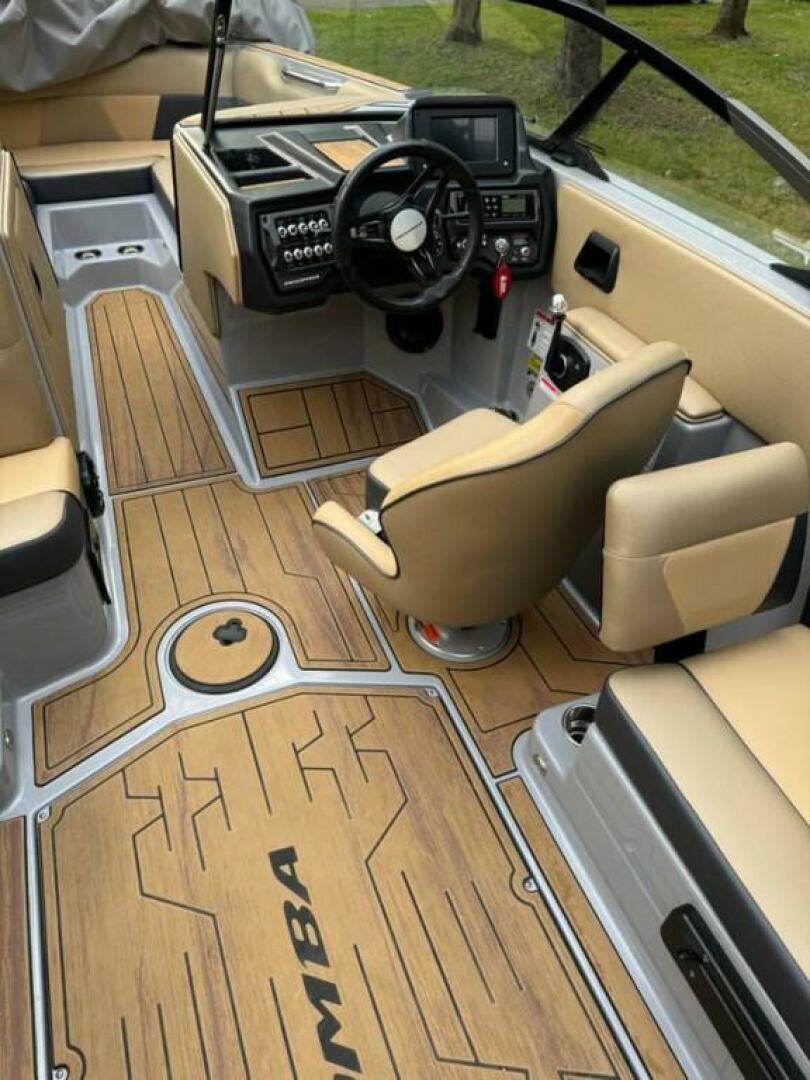 Slide: The Image of Moomba MAX 2022 - 4804623