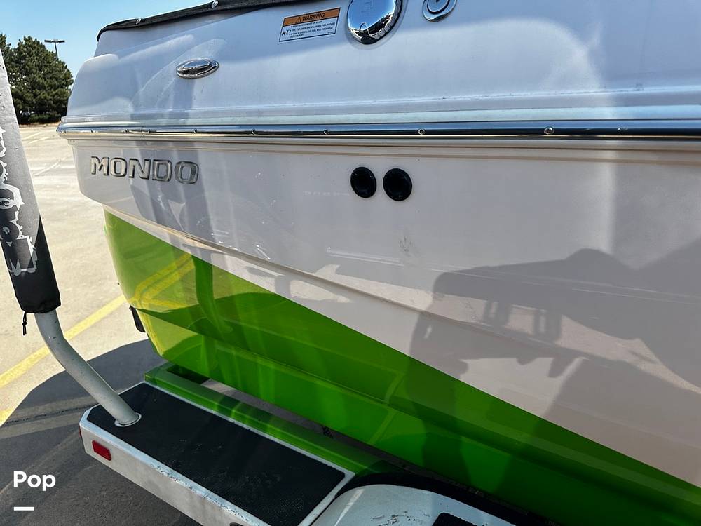 Slide: The Image of Moomba Mondo 21 2015 - 14260606