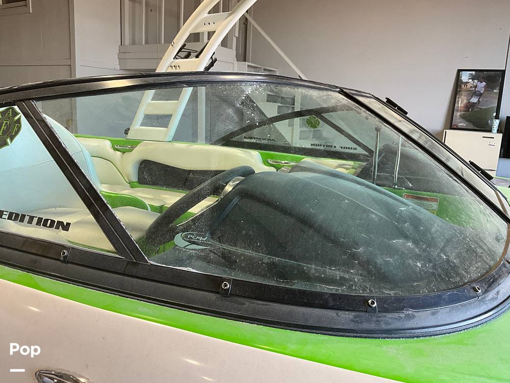 Slide: The Image of Moomba Mondo 21 2015 - 13494694