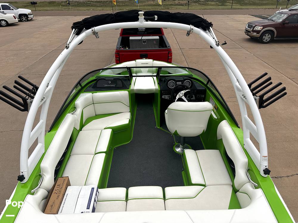 Slide: The Image of Moomba Mondo 21 2015 - 13066599