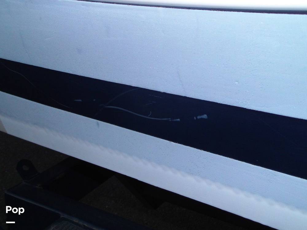 Slide: The Image of Shallow Scratch Hull (detail) - 11452143