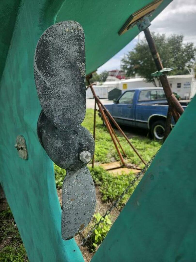 Slide: The Image of Mooney Departure 1982 - 4638031