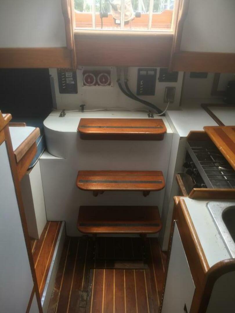 Slide: The Image of Mooney Departure 1982 - 4638060