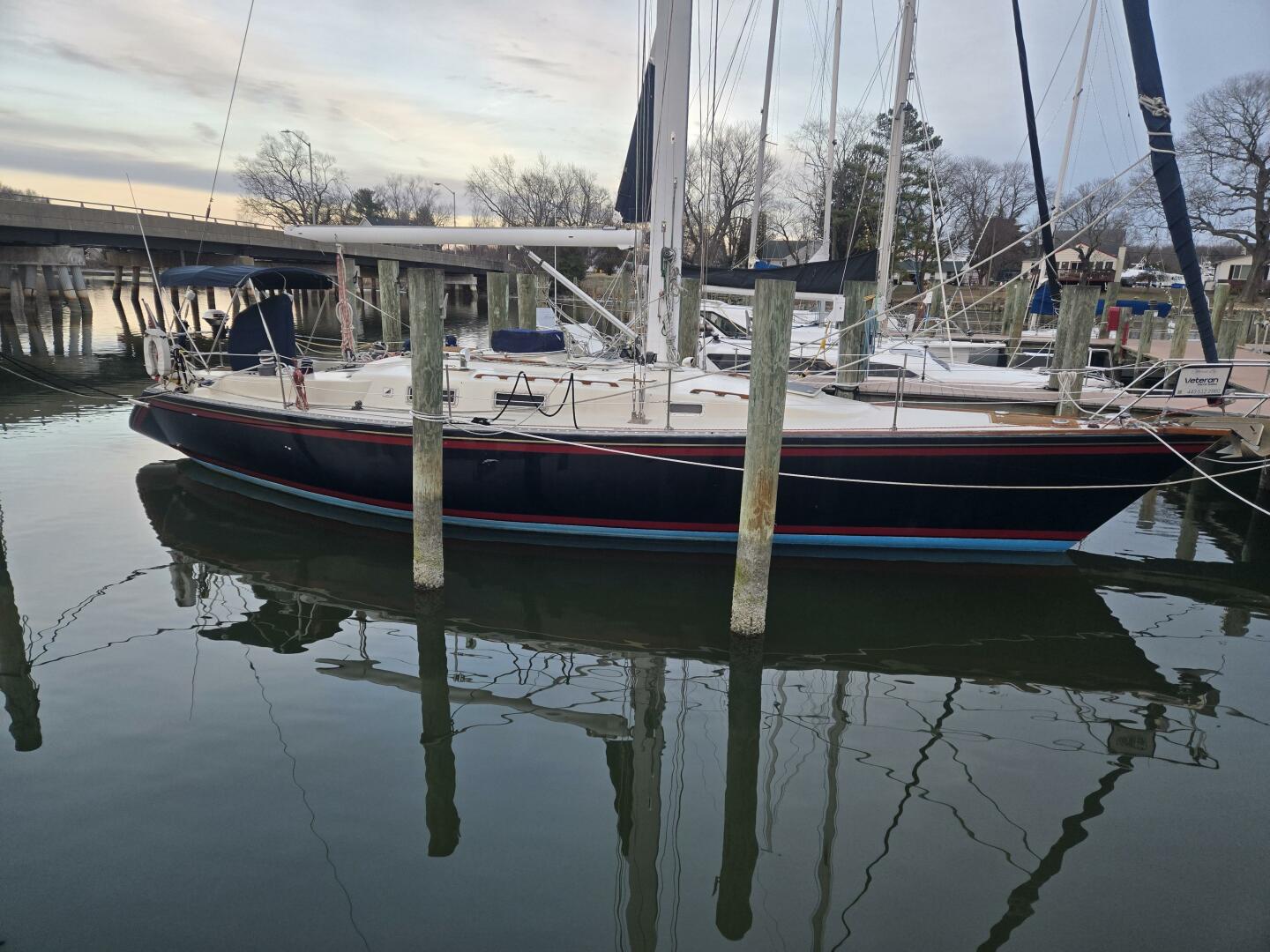 Slide: The Image of Morgan 454 Starboard Side - 4935252