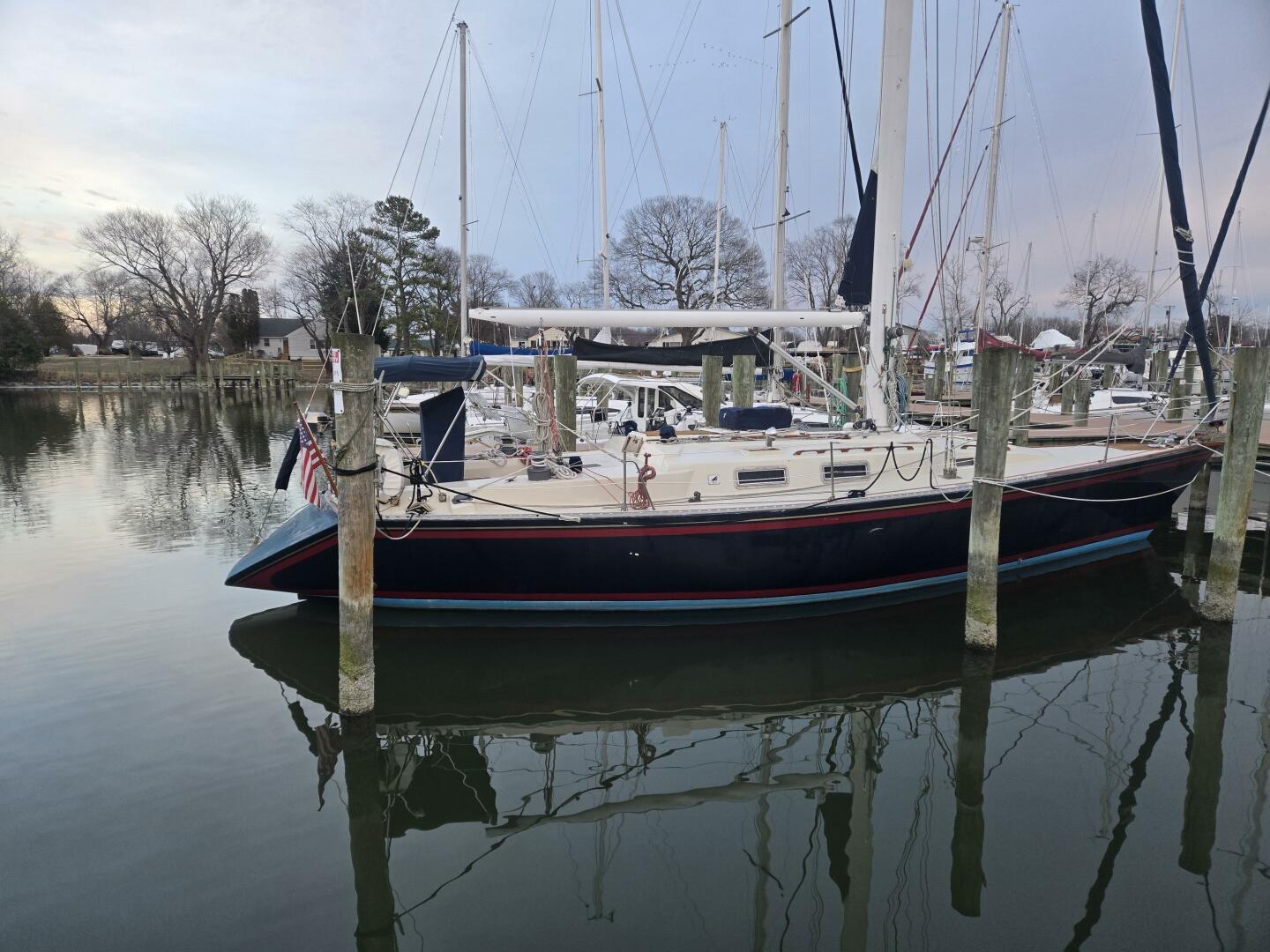 Slide: The Image of Morgan 454 Starboard Side - 4935251