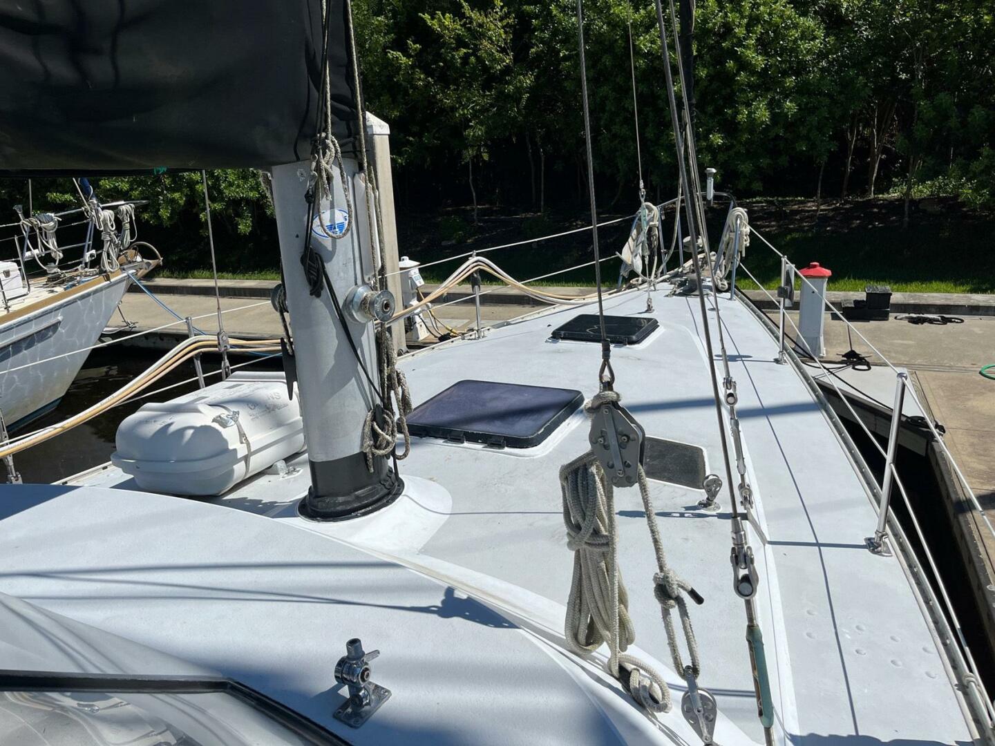 Slide: The Image of Morgan Out Island Ketch 1975 - 4701330