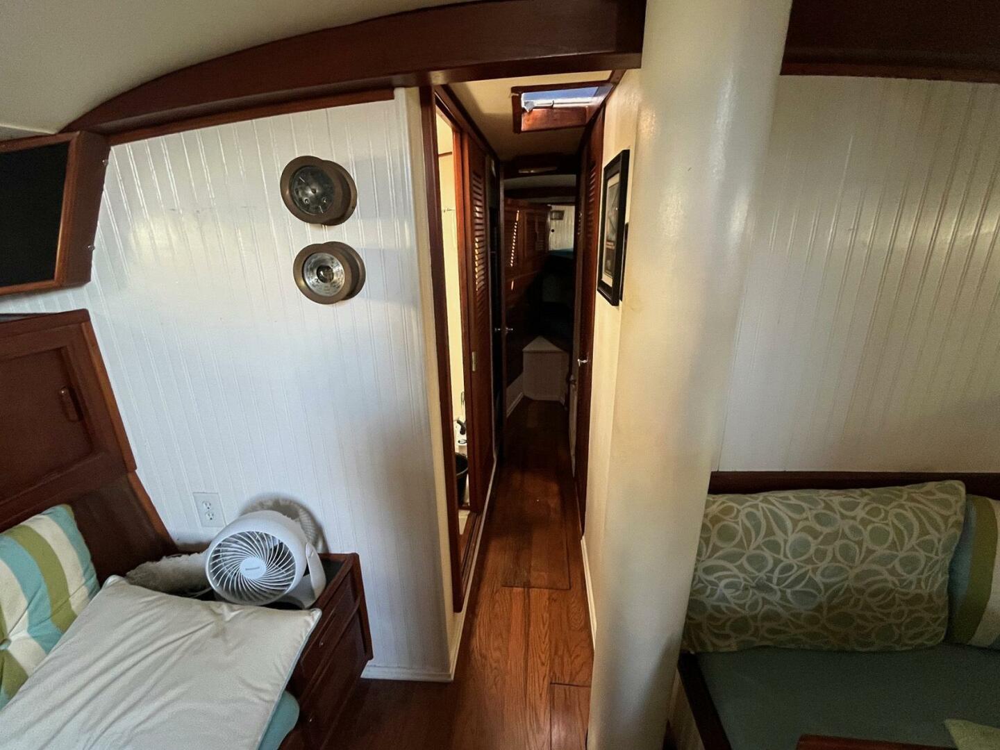 Slide: The Image of Morgan Out Island Ketch 1975 - 4701342