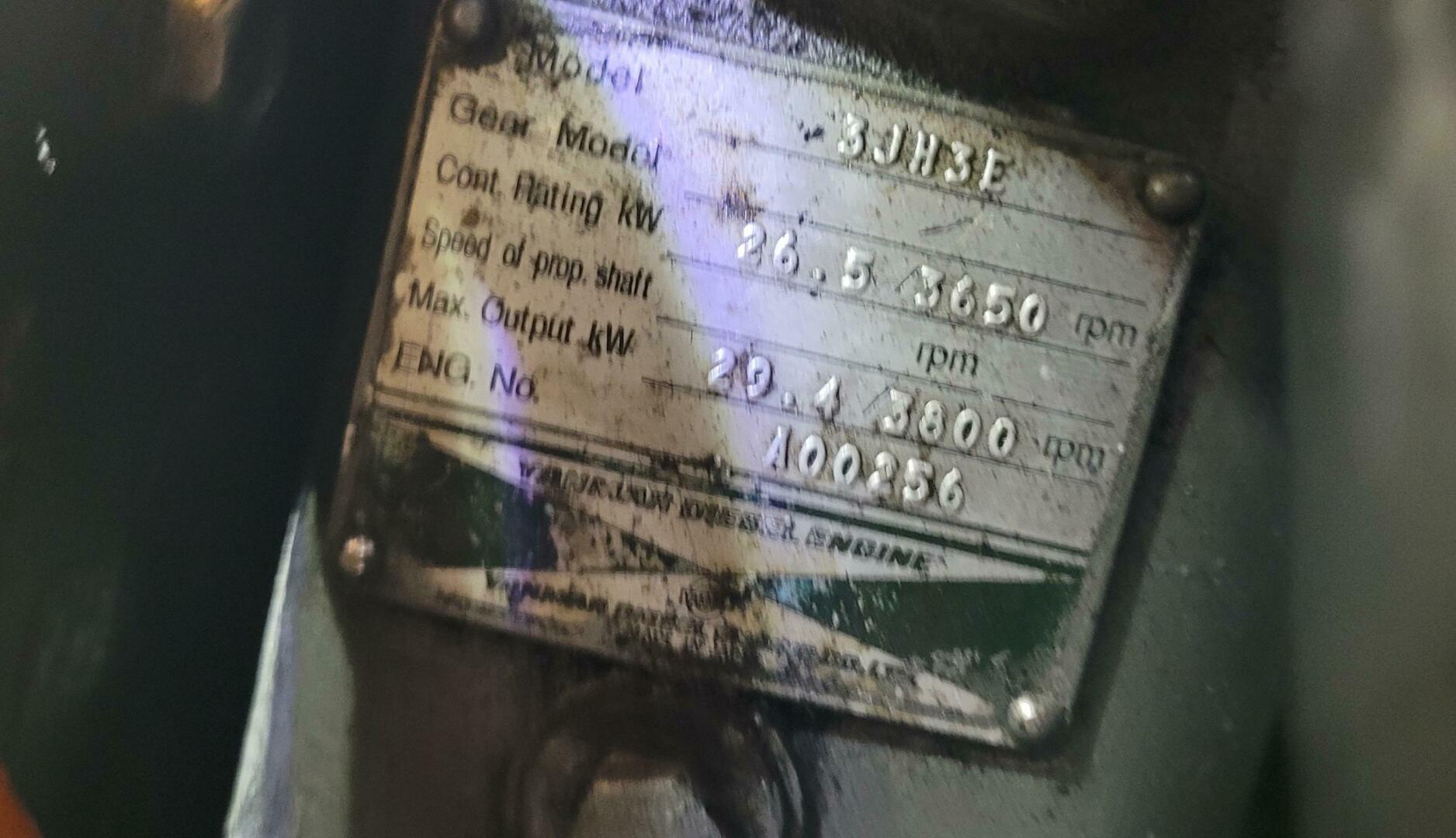 Slide: The Image of Morris Justine 36 Cutter 1990 - 5145637