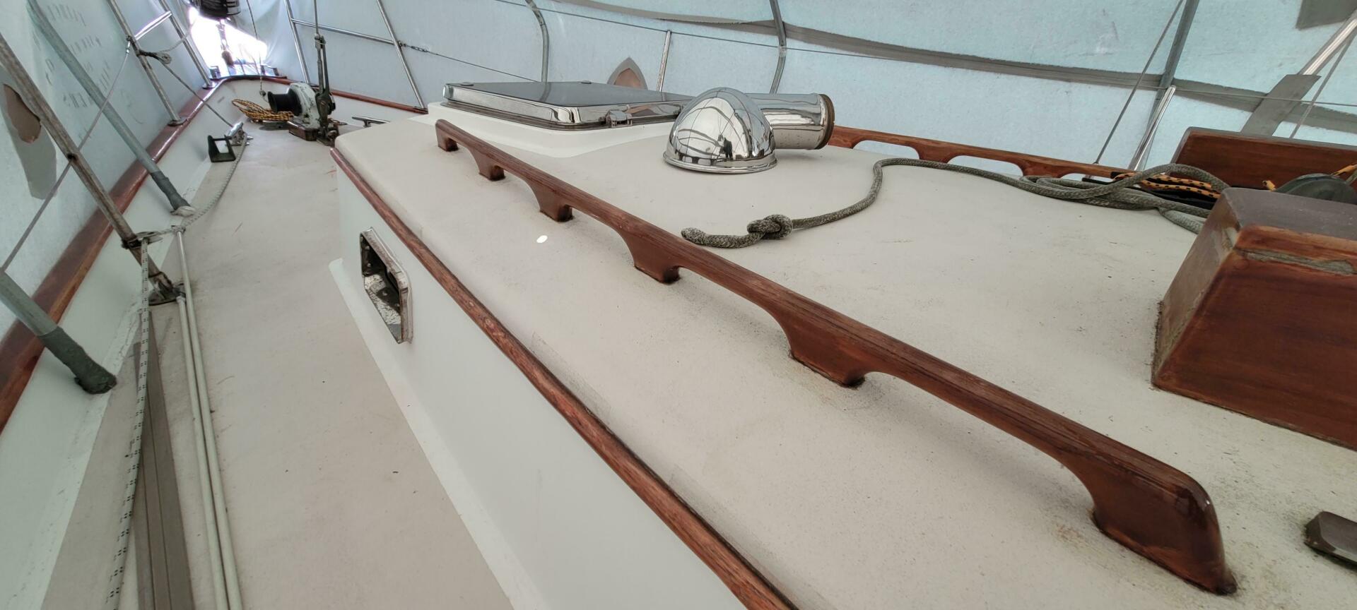 Slide: The Image of Morris Justine 36 Cutter 1990 - 5145651