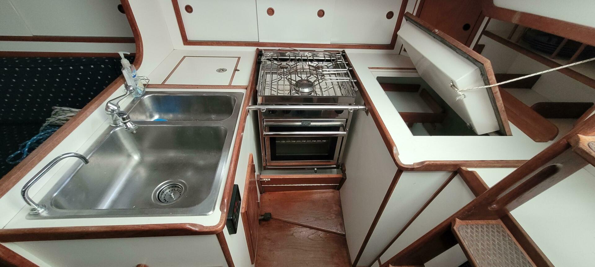 Slide: The Image of Morris Justine 36 Cutter 1990 - 5145675