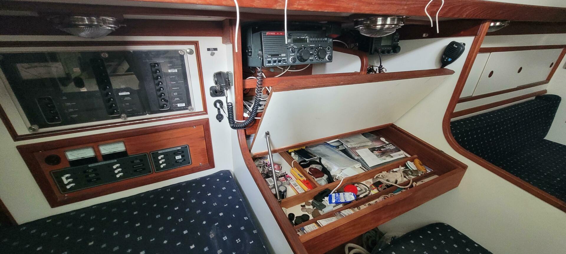 Slide: The Image of Morris Justine 36 Cutter 1990 - 5145679