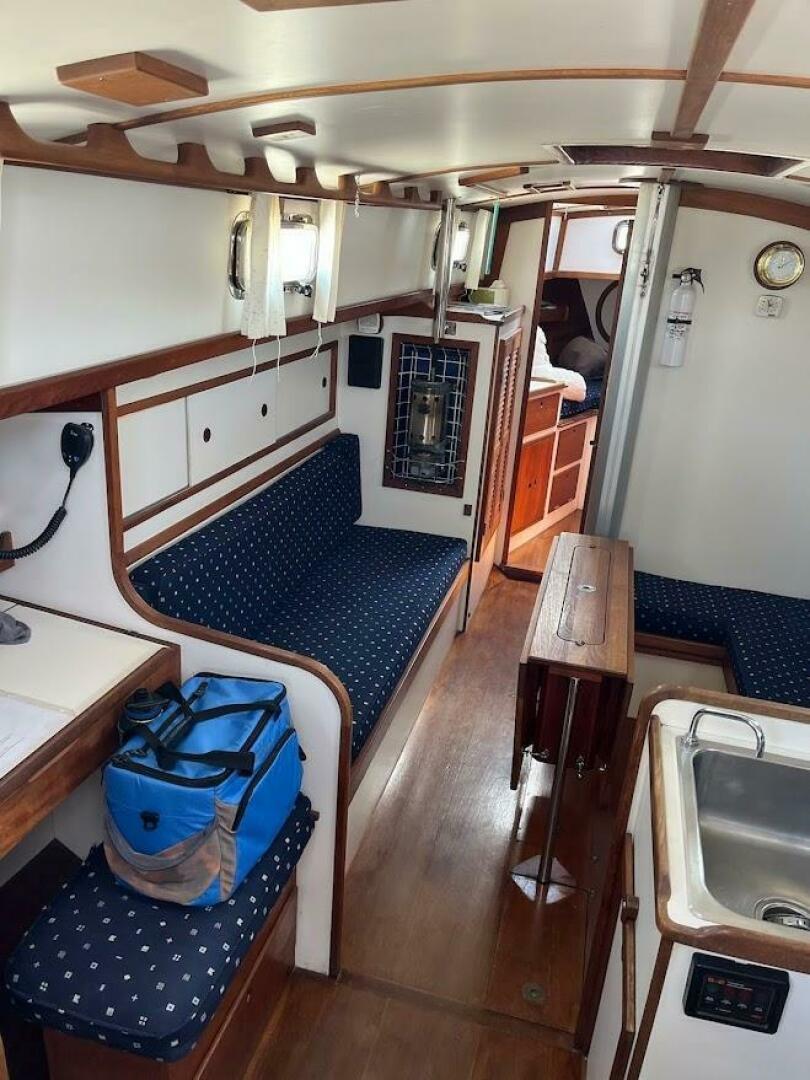 Slide: The Image of Morris Justine 36 Cutter 1990 - 5145683