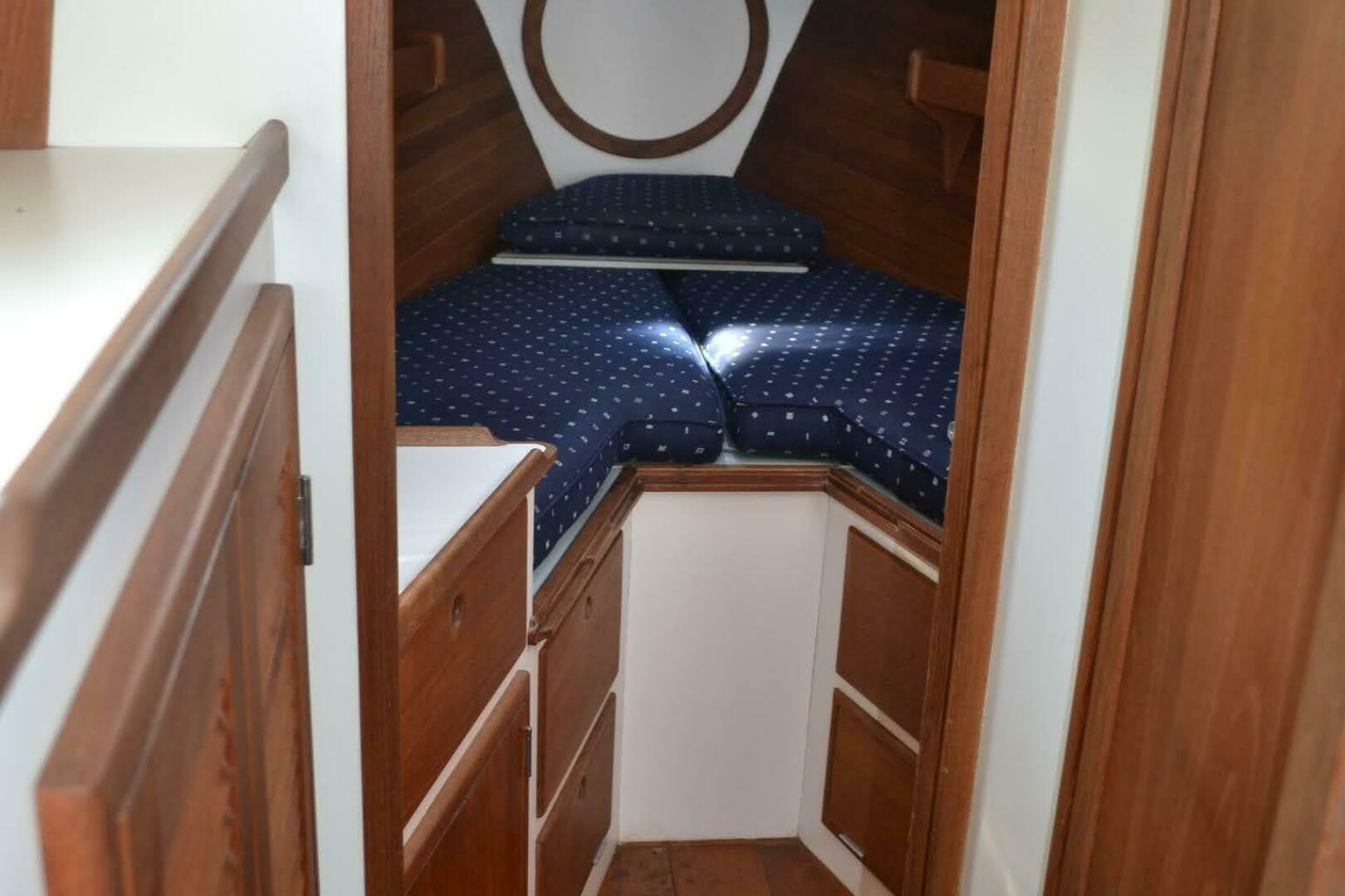 Slide: The Image of Morris Justine 36 Cutter 1990 - 5145689