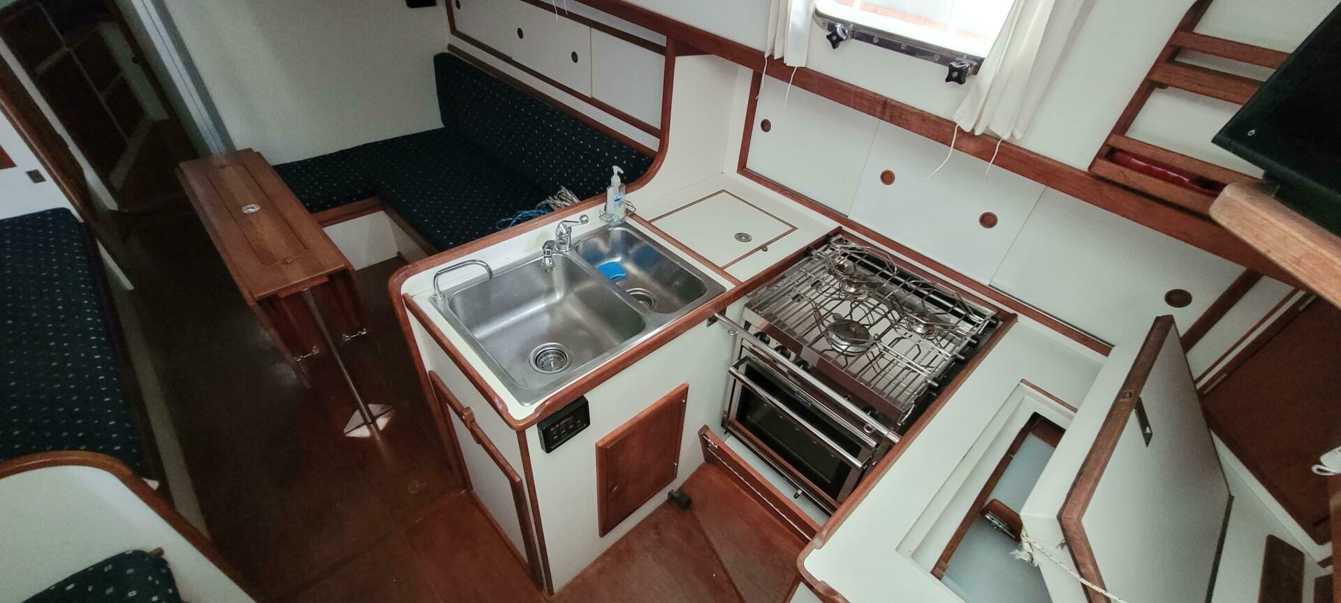 Slide: The Image of Morris Justine 36 Cutter 1990 - 5145692