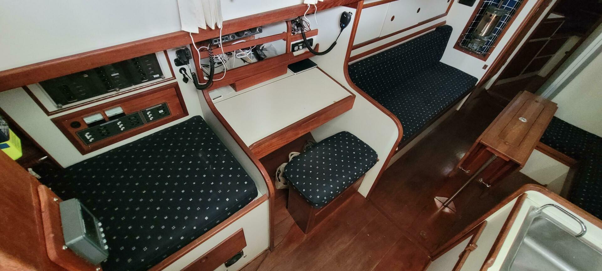 Slide: The Image of Morris Justine 36 Cutter 1990 - 5145693