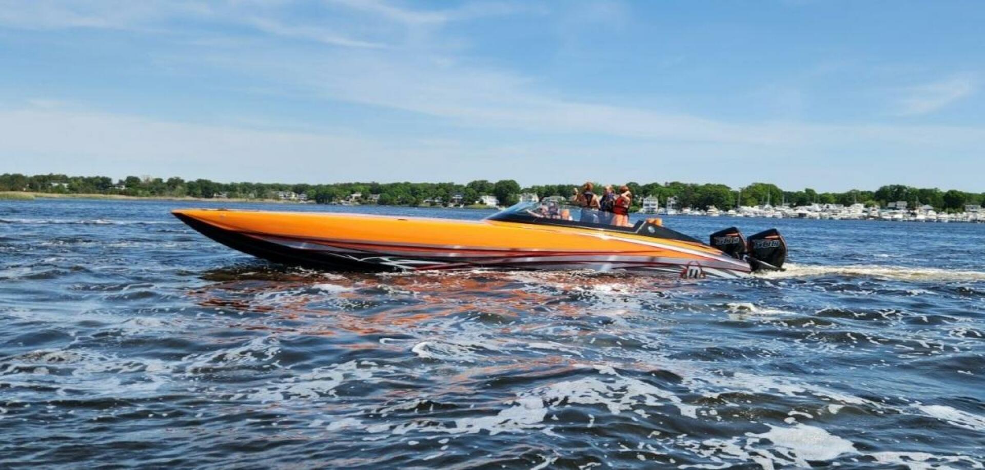 Slide: The Image of Mystic C4000 Carbon Edition 2024 - 5353856