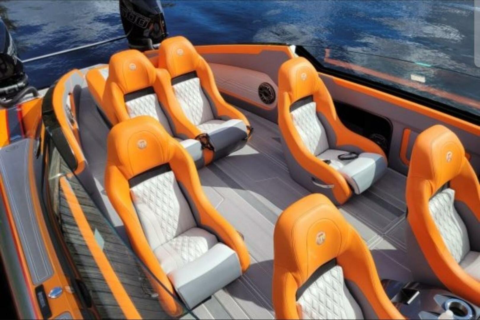 Slide: The Image of Mystic C4000 Carbon Edition 2024 - 5353861