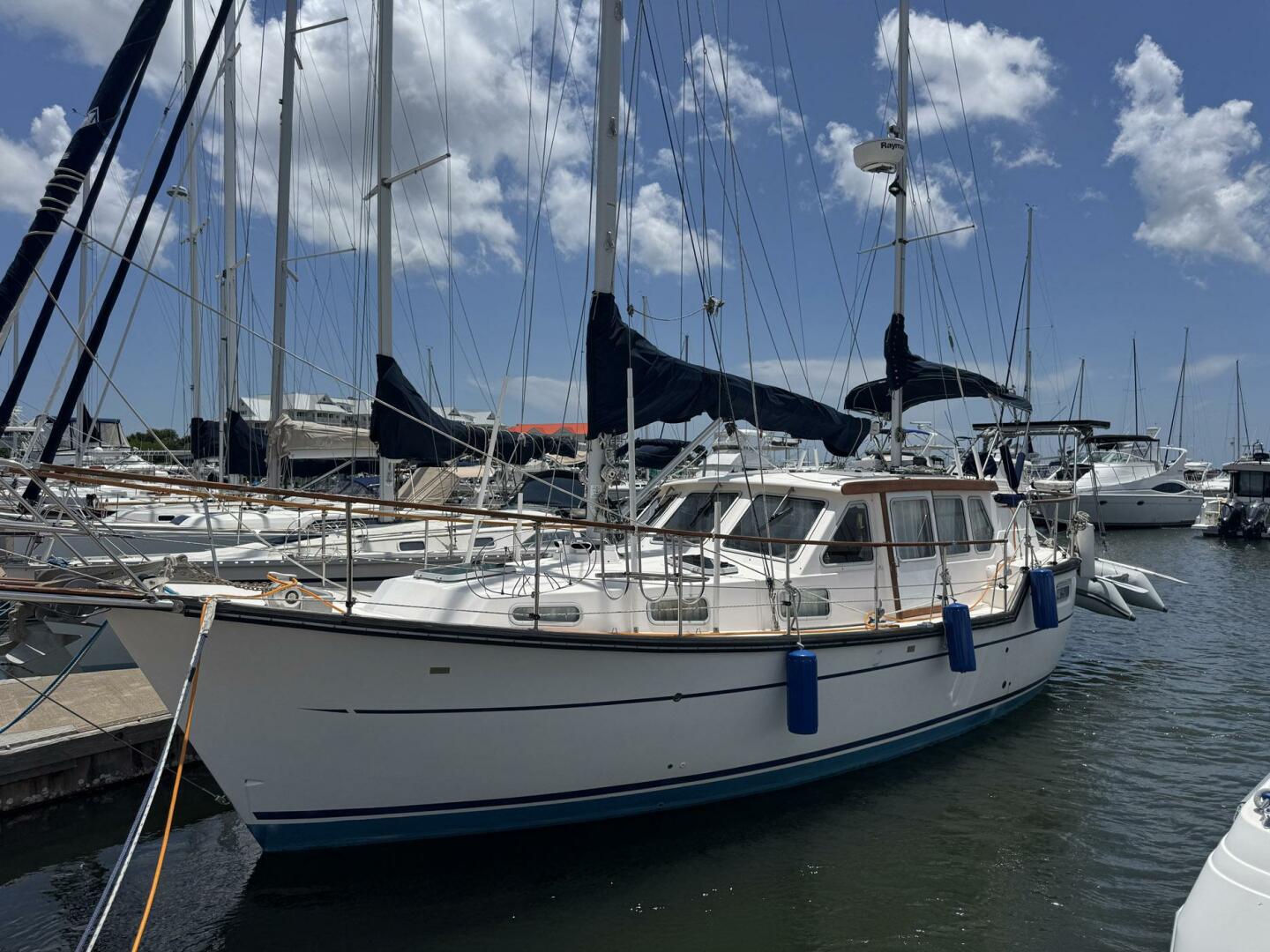 Slide: The Image of Nauticat 331 1999 - 5402225