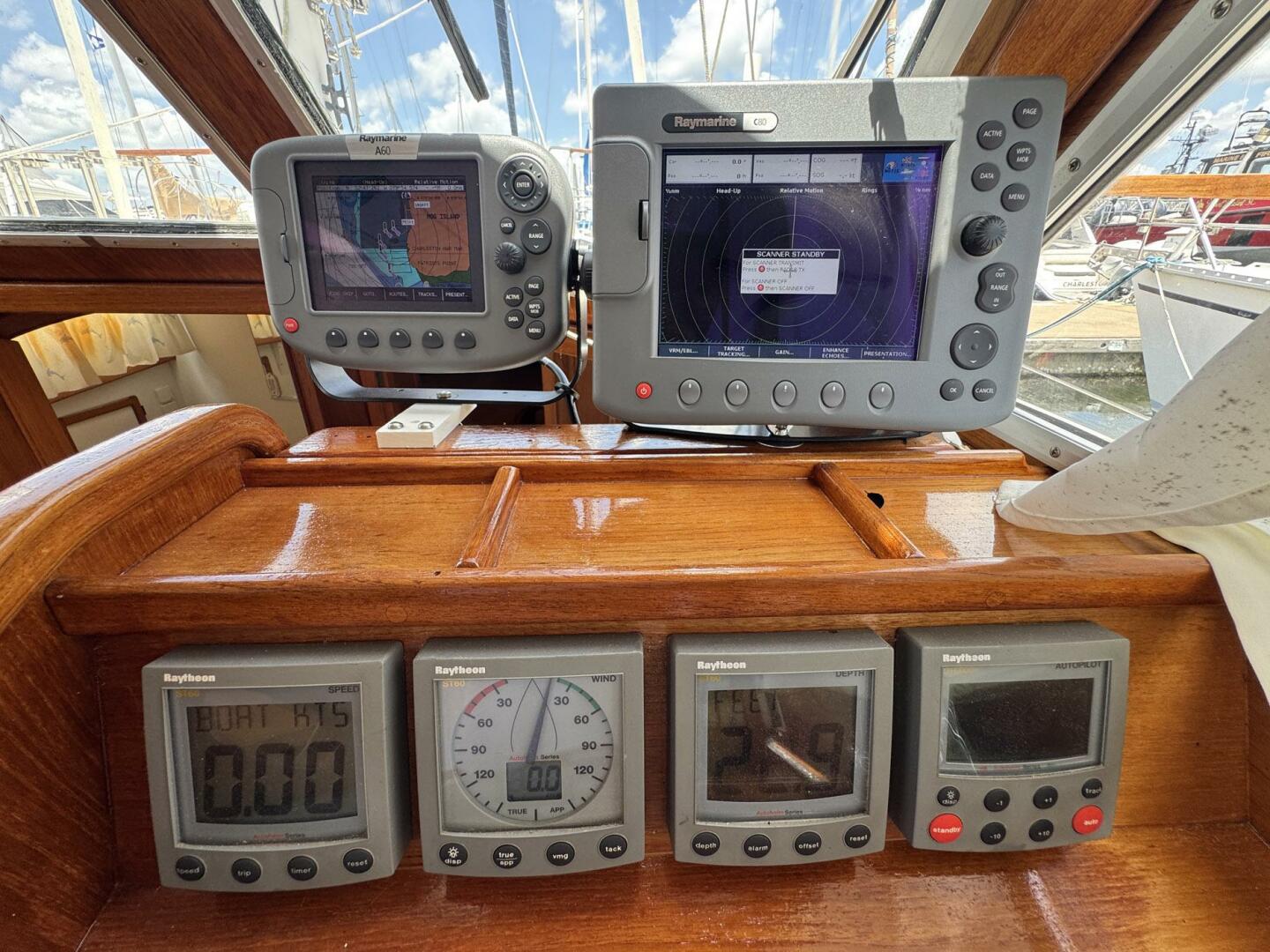 Slide: The Image of Nauticat 331 1999 - 5402319