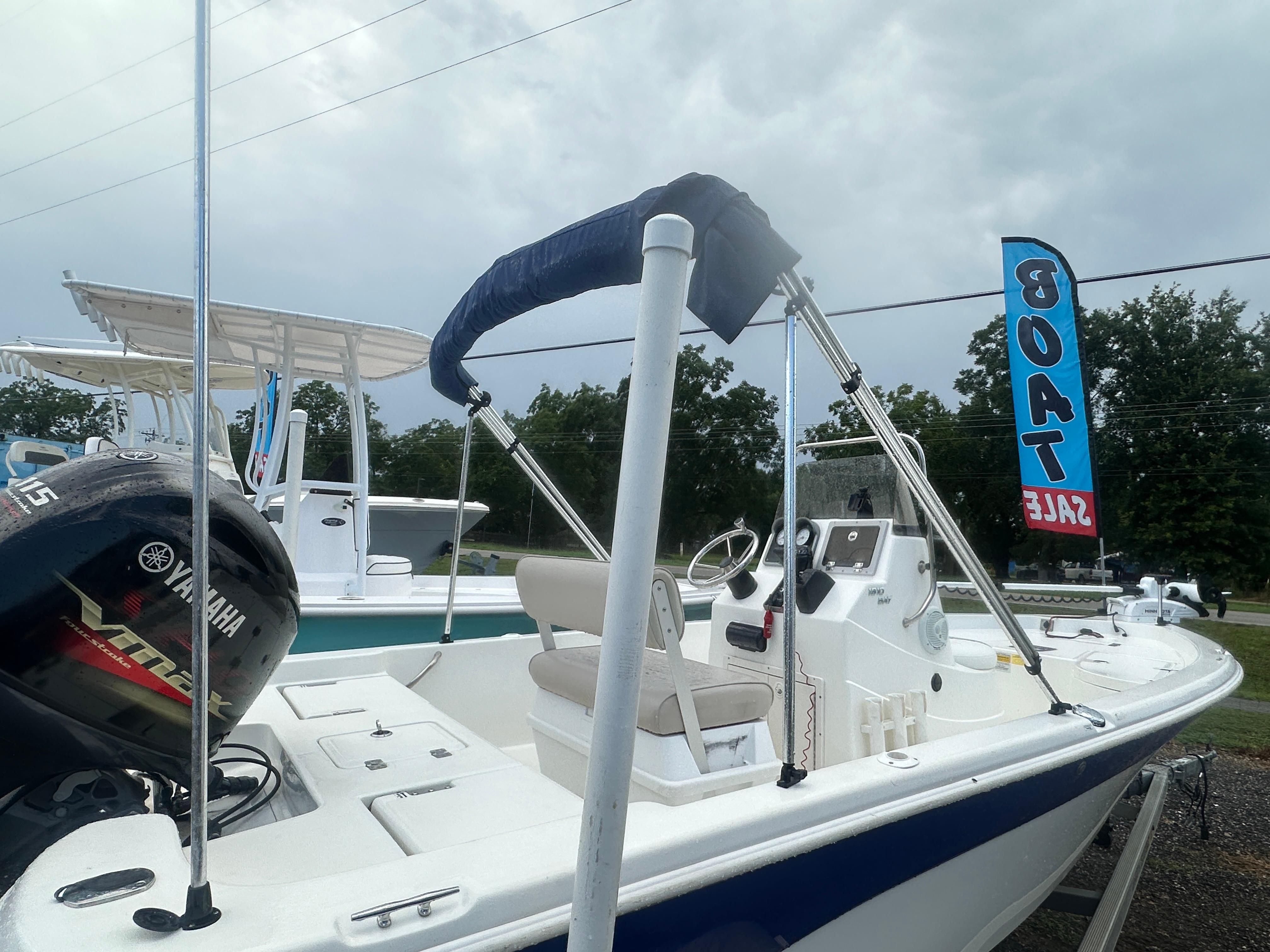 Slide: The Image of 2015 NauticStar 1810 NauticBay boat with Yamaha engine, displayed for sale. - 9