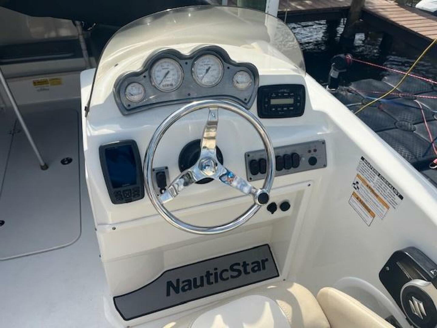 Slide: The Image of NauticStar 20 2016 - 5089416