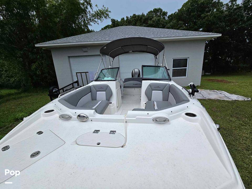Slide: The Image of NauticStar 203dc 2021 - 11