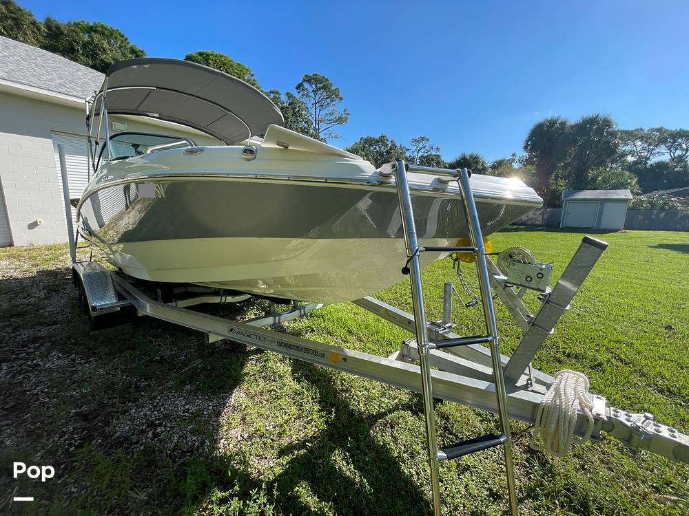 Slide: The Image of NauticStar 203dc 2021 - 20