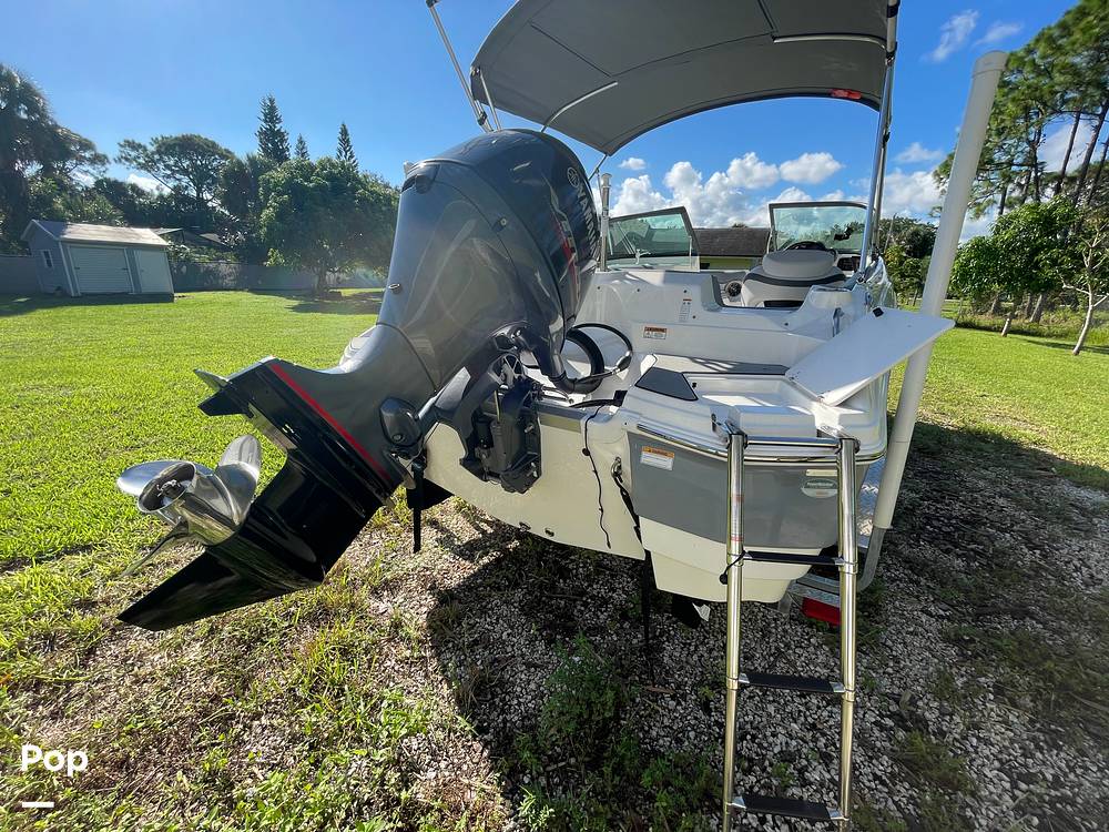 Slide: The Image of NauticStar 203dc 2021 - 28