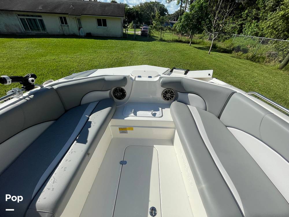 Slide: The Image of NauticStar 203dc 2021 - 43