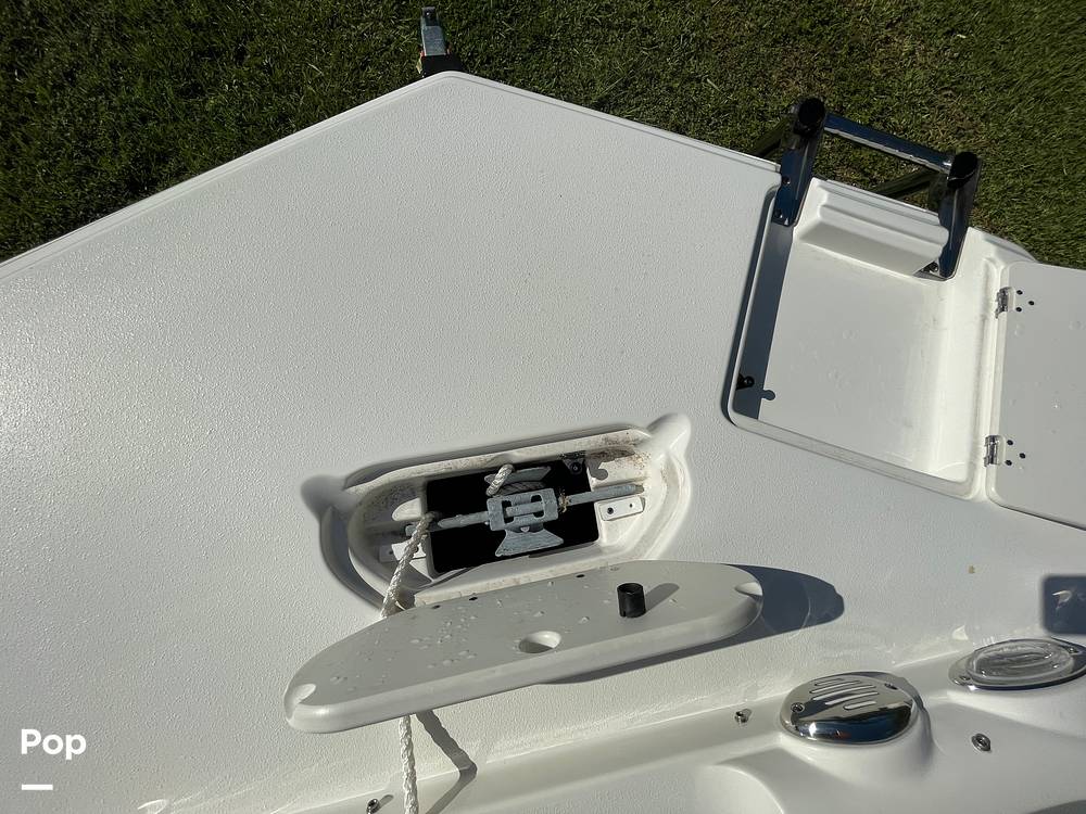 Slide: The Image of NauticStar 203dc 2021 - 47
