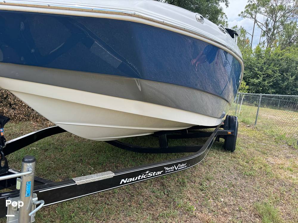 Slide: The Image of NauticStar 203DC 2022 - 1