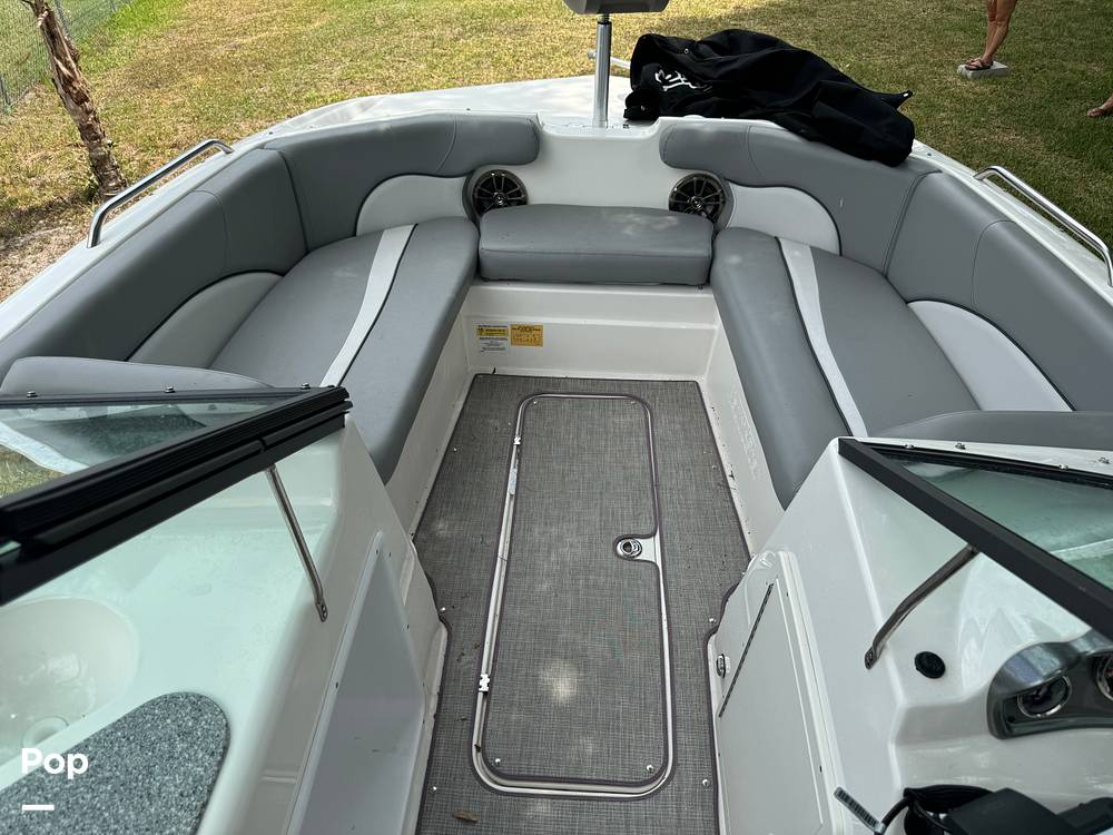 Slide: The Image of NauticStar 203DC 2022 - 10