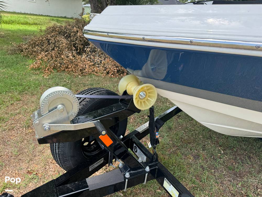 Slide: The Image of NauticStar 203DC 2022 - 21
