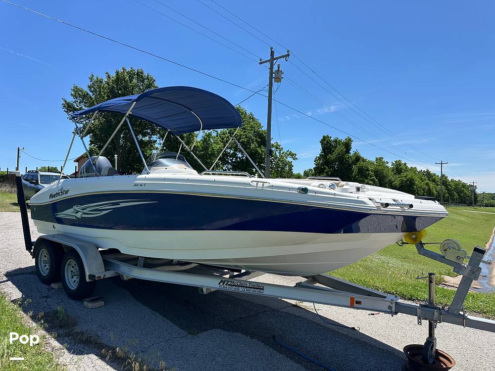 Slide: The Image of NauticStar 203SC Sport Deck 2014 - 15414368
