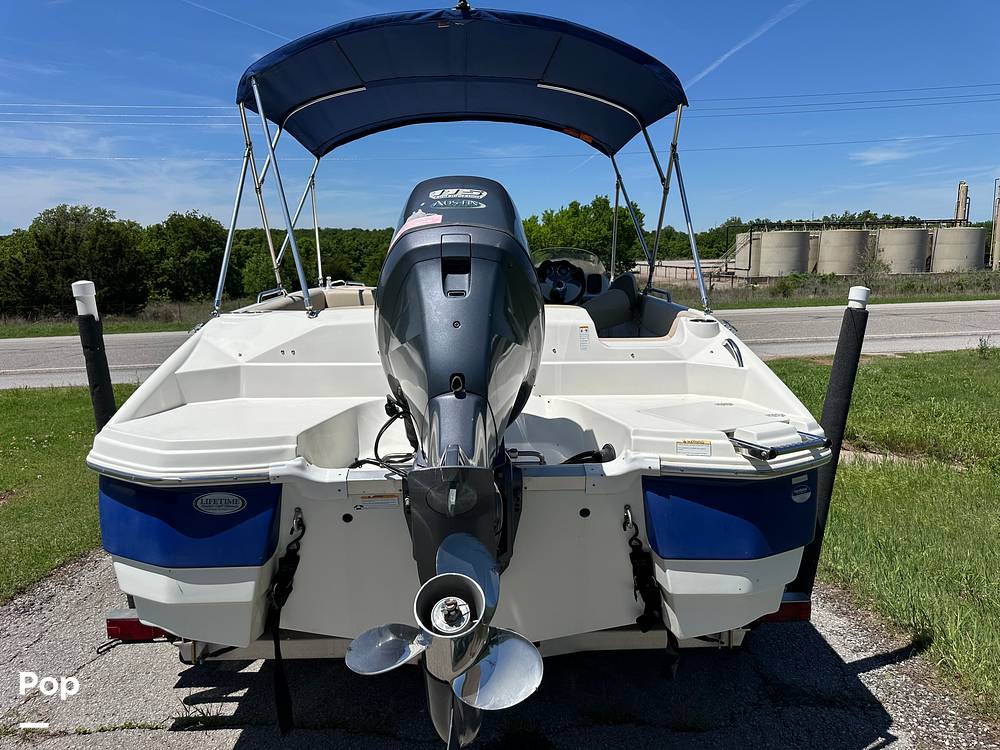 Slide: The Image of NauticStar 203SC Sport Deck 2014 - 15414371
