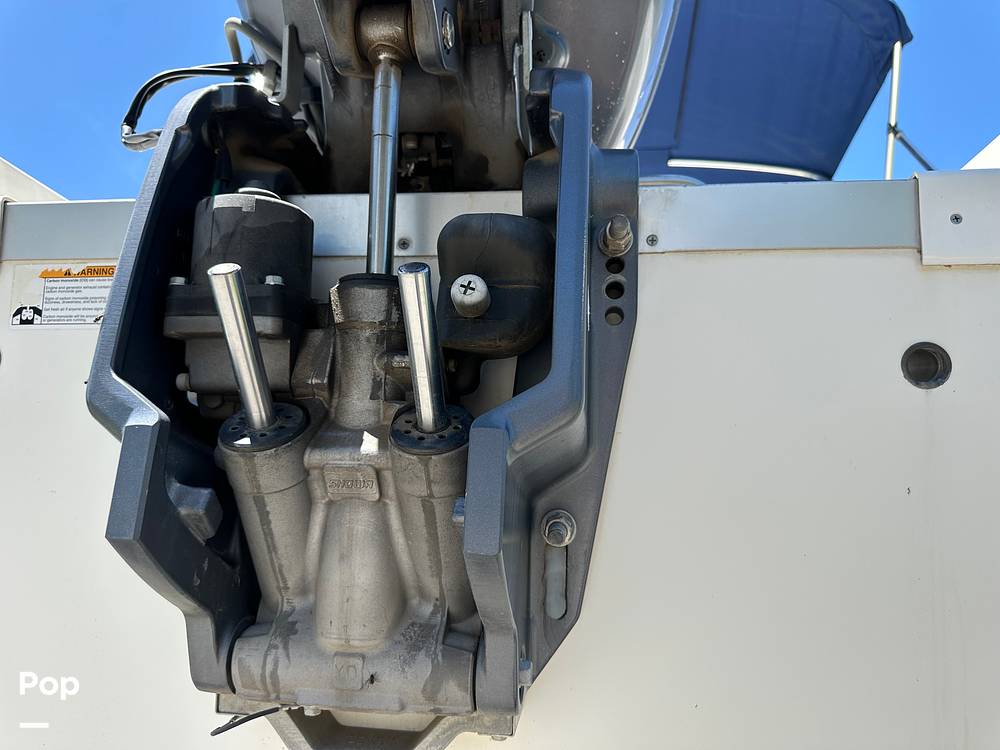 Slide: The Image of NauticStar 203SC Sport Deck 2014 - 15414408
