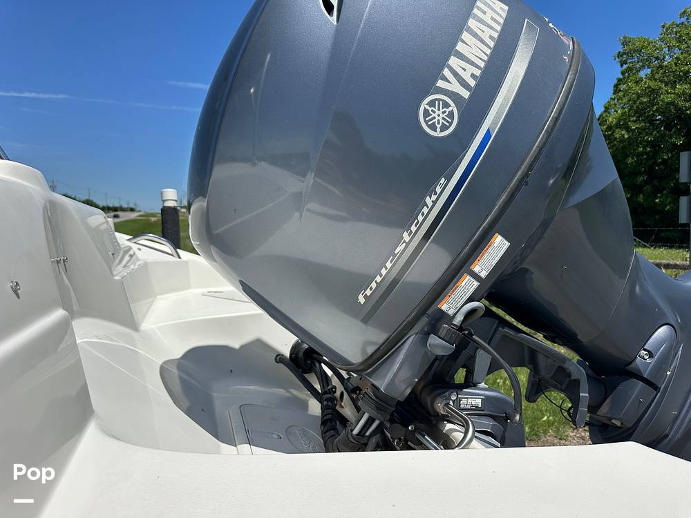 Slide: The Image of NauticStar 203SC Sport Deck 2014 - 15414420