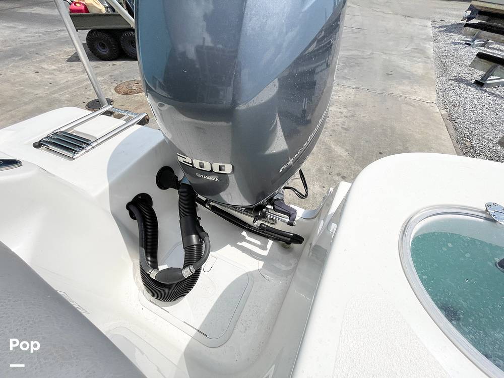 Slide: The Image of NauticStar 2102 Legacy 2022 - 14723586
